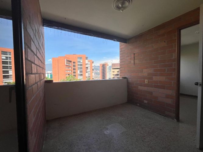 Apartamento de 3 alcobas en venta en El Poblado, Medellín, 137 m² · foto 18 de 18