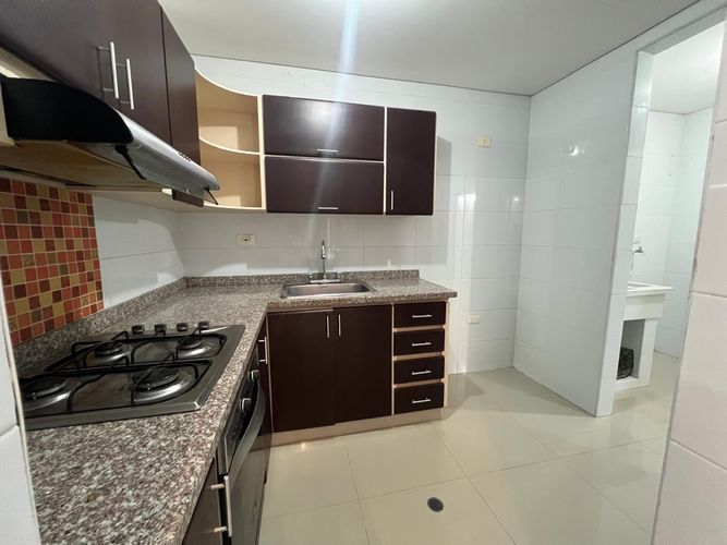 Apartamento de 4 alcobas en venta en Ub Canarias, Santa Marta, 110 m² · foto 23 de 24