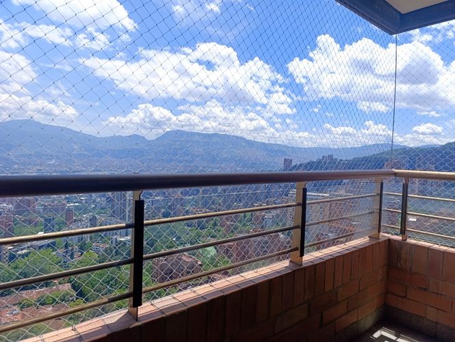 Apartamento de 3 alcobas en arriendo en Los Naranjos, Medellín, 160 m² · foto 19 de 20