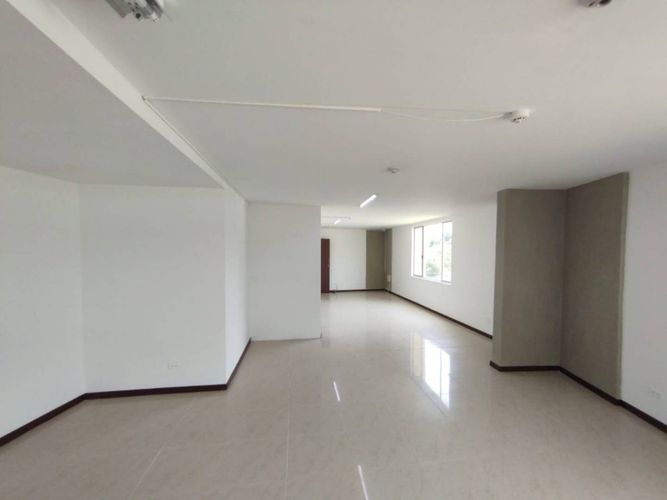 Oficina en arriendo en Aeropuerto, Rionegro, 73 m² · foto 3 de 9