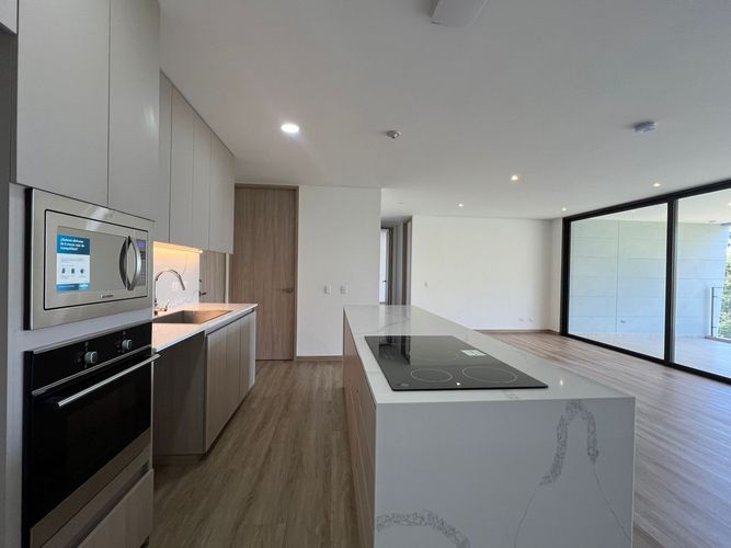 Apartamento de 2 alcobas en arriendo en Sajonia, Rionegro, 130 m² · foto 6 de 15