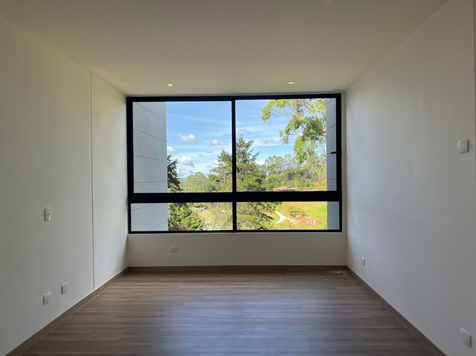 Apartamento de 2 alcobas en arriendo en Sajonia, Rionegro, 130 m² · foto 8 de 15