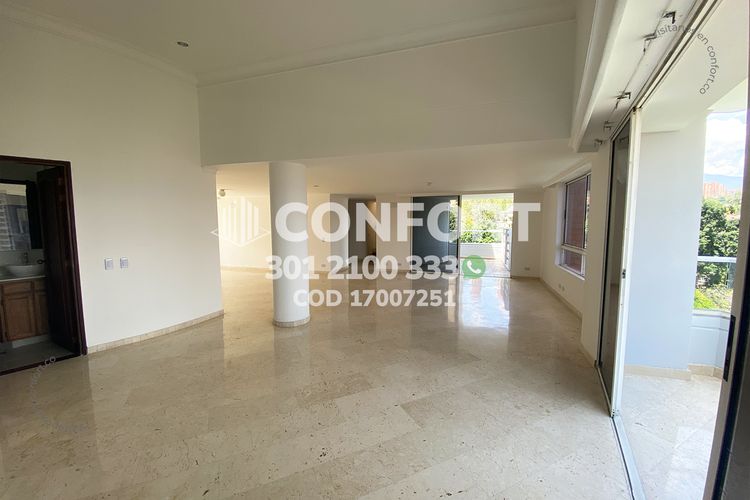 Apartamento de 3 alcobas en arriendo en El Tesoro, Medellín, 300 m² · foto 2 de 24