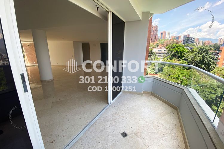Apartamento de 3 alcobas en arriendo en El Tesoro, Medellín, 300 m² · foto 6 de 24