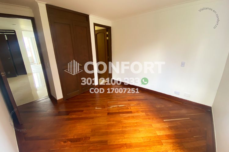 Apartamento de 3 alcobas en arriendo en El Tesoro, Medellín, 300 m² · foto 12 de 24