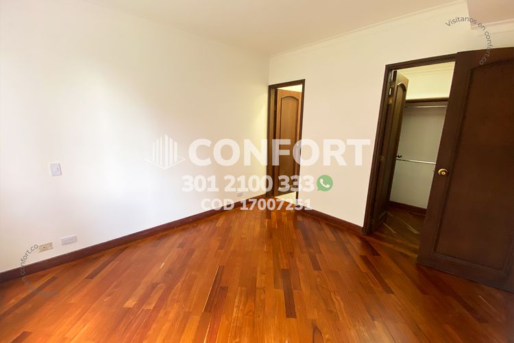 Apartamento de 3 alcobas en arriendo en El Tesoro, Medellín, 300 m² · foto 15 de 24