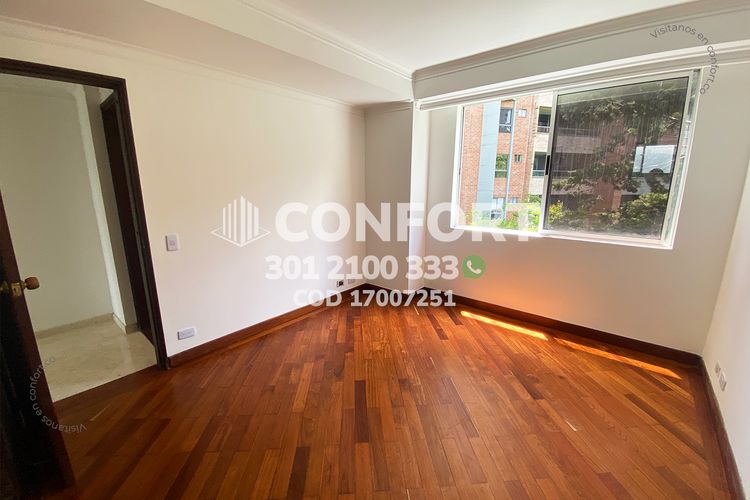 Apartamento de 3 alcobas en arriendo en El Tesoro, Medellín, 300 m² · foto 17 de 24