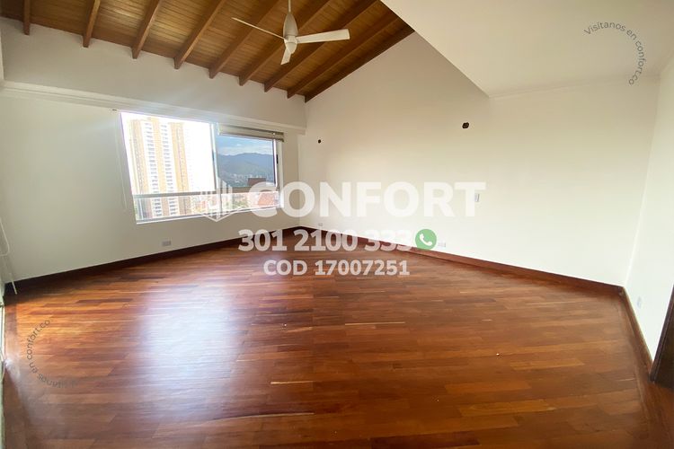 Apartamento de 3 alcobas en arriendo en El Tesoro, Medellín, 300 m² · foto 20 de 24