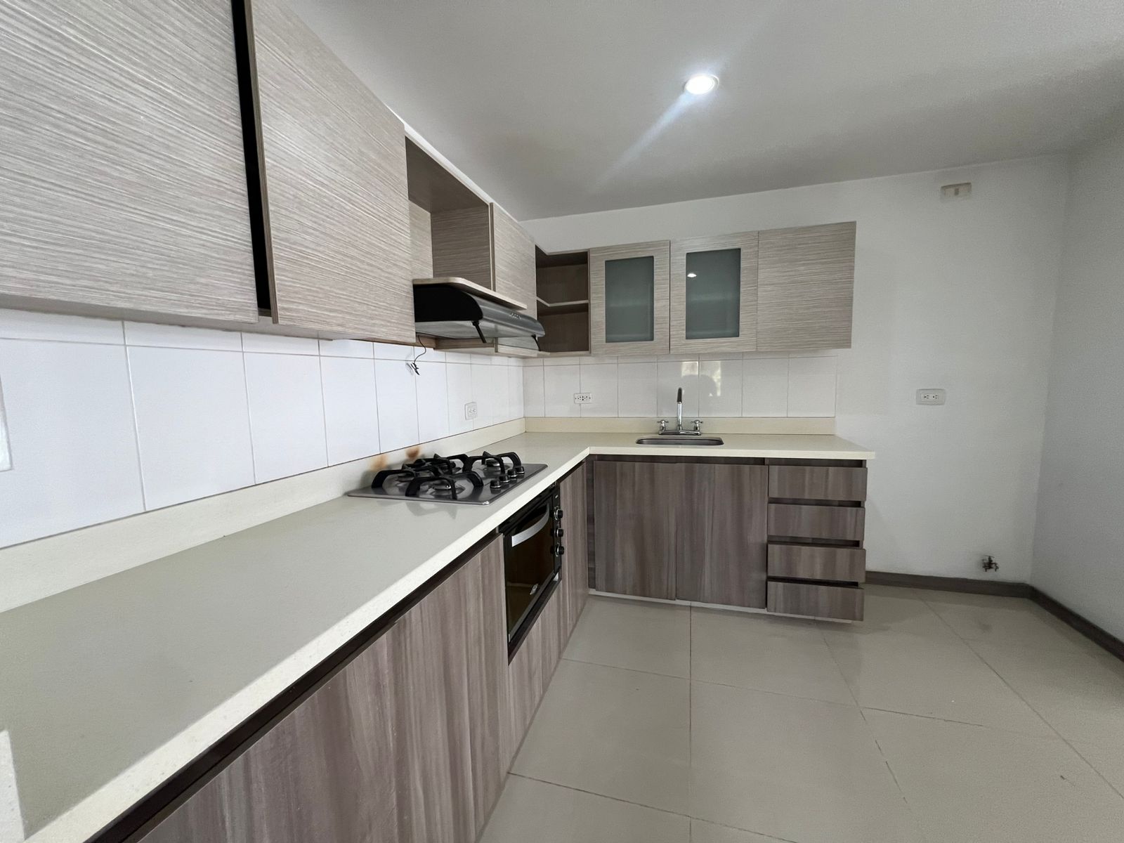 Apartamento en venta en Loma Del Chocho, Envigado · foto 4 de 18