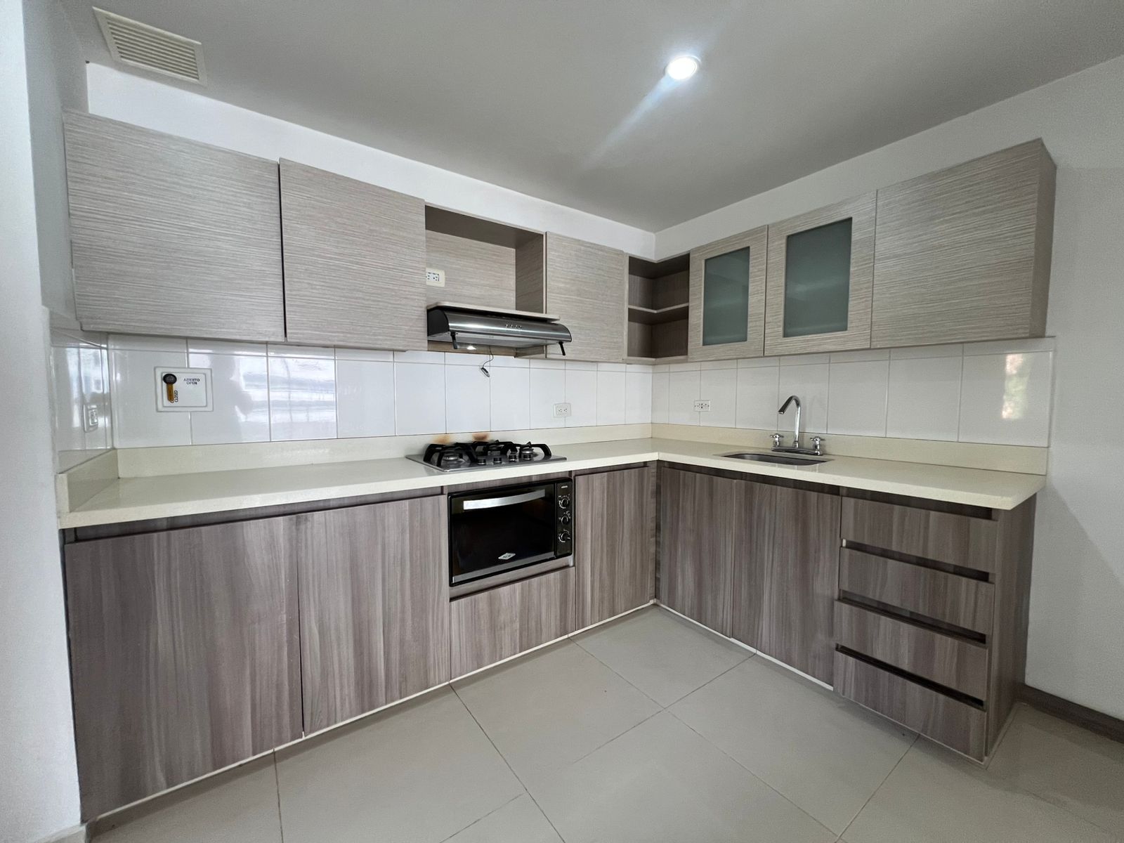 Apartamento en venta en Loma Del Chocho, Envigado · foto 6 de 18
