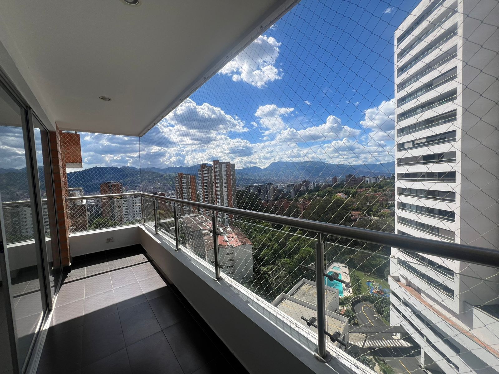 Apartamento en venta en Loma Del Chocho, Envigado · foto 18 de 18