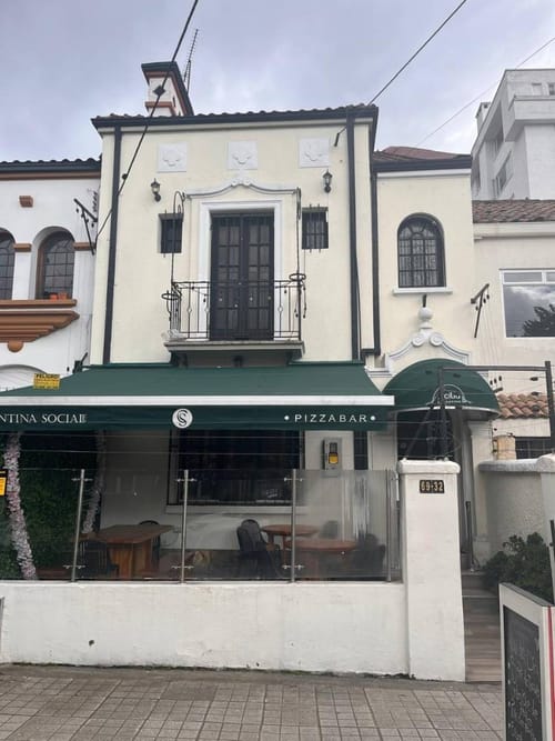 Casa en venta en Quinta Camacho, Bogotá · foto 3 de 15