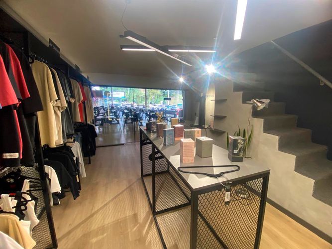 Local en arriendo en El Poblado, Medellín, 70 m² · foto 3 de 12