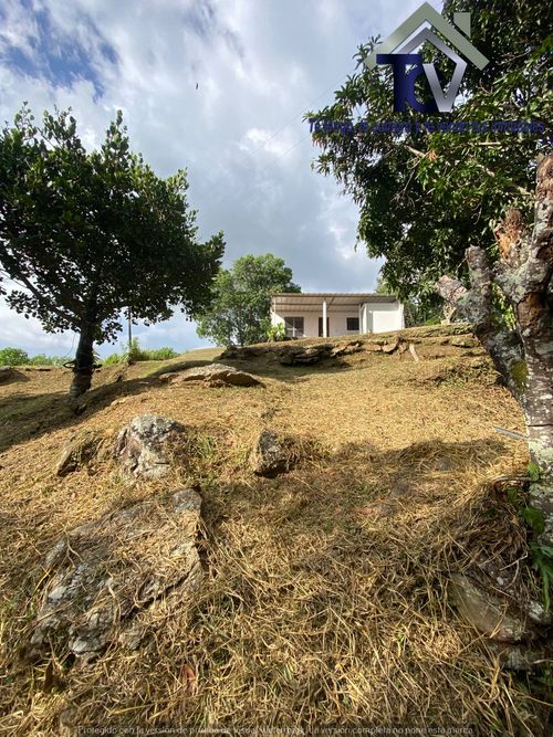 Casa de 2 alcobas en venta en Ruitoque Alto, Floridablanca, 1721 m² · foto 8 de 24