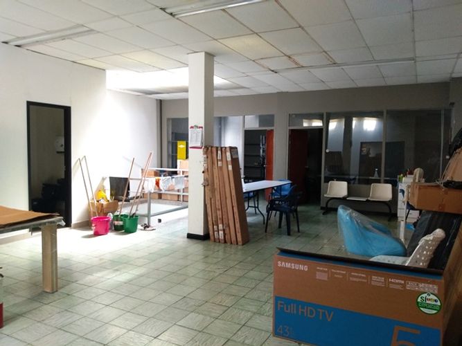 Local en arriendo en Santa Rosa, Cali, 1200 m² · foto 9 de 24