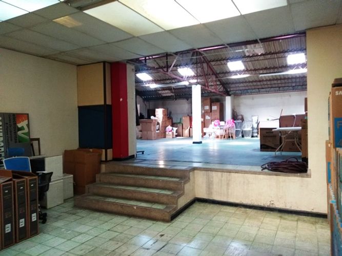 Local en arriendo en Santa Rosa, Cali, 1200 m² · foto 15 de 24