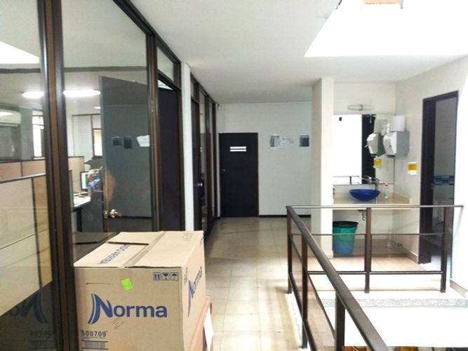 Local en arriendo en Santa Rosa, Cali, 1200 m² · foto 23 de 24