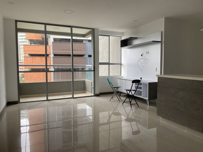 Apartamento de 3 alcobas en arriendo en Camino Verde, Envigado, 80 m² · foto 5 de 18