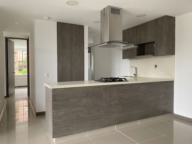 Apartamento de 3 alcobas en arriendo en Camino Verde, Envigado, 80 m² · foto 7 de 18