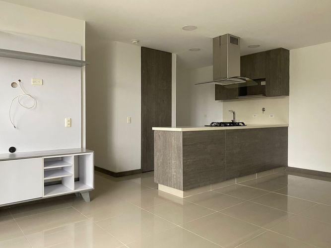 Apartamento de 3 alcobas en arriendo en Camino Verde, Envigado, 80 m² · foto 11 de 18