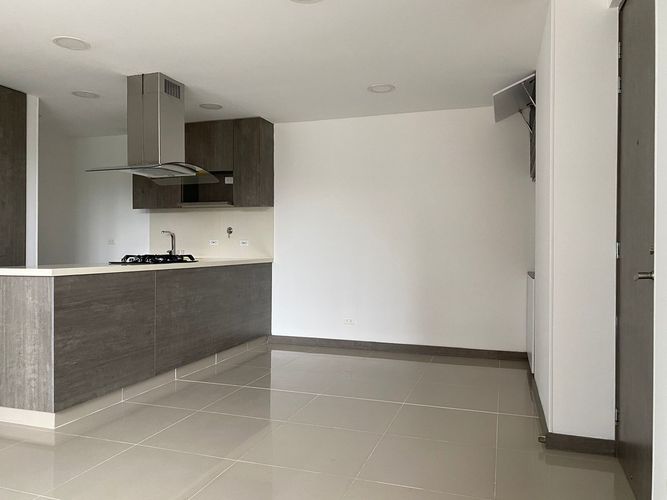 Apartamento de 3 alcobas en arriendo en Camino Verde, Envigado, 80 m² · foto 10 de 18