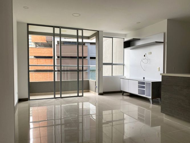 Apartamento de 3 alcobas en arriendo en Camino Verde, Envigado, 80 m² · foto 13 de 18
