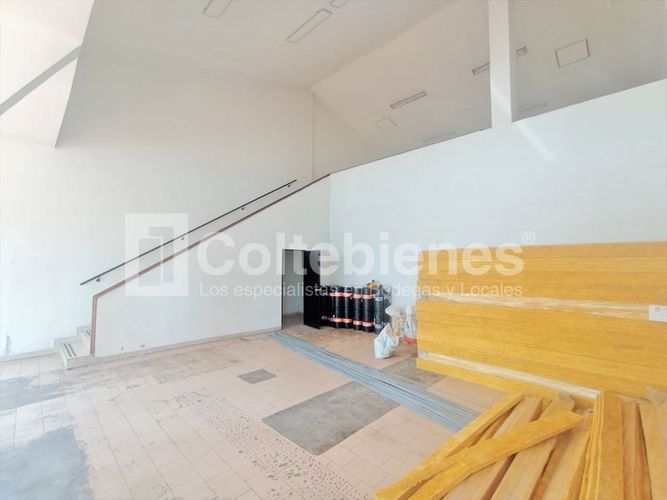 Local en arriendo en La Esmeralda, Itagüí, 139 m² · foto 2 de 12