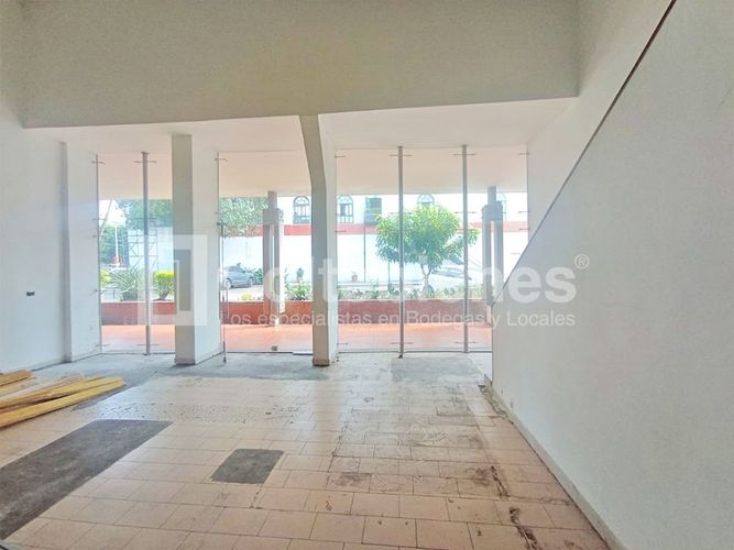 Local en arriendo en La Esmeralda, Itagüí, 139 m² · foto 3 de 12