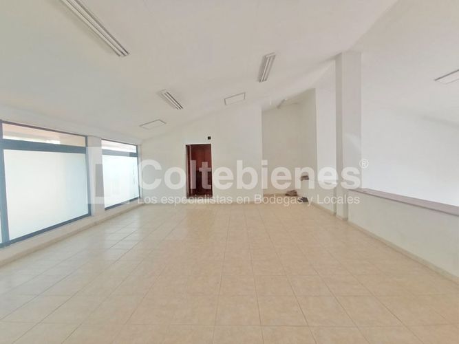 Local en arriendo en La Esmeralda, Itagüí, 139 m² · foto 7 de 12