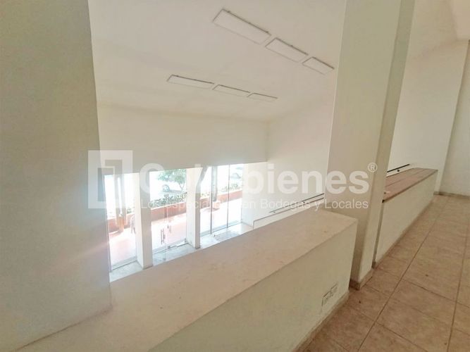 Local en arriendo en La Esmeralda, Itagüí, 139 m² · foto 12 de 12