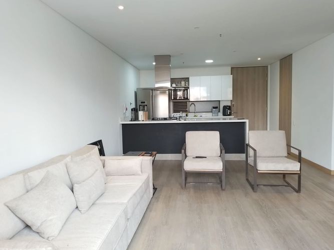 Apartamento de 1 alcoba en venta en El Poblado, Medellín, 70 m² · foto 4 de 15