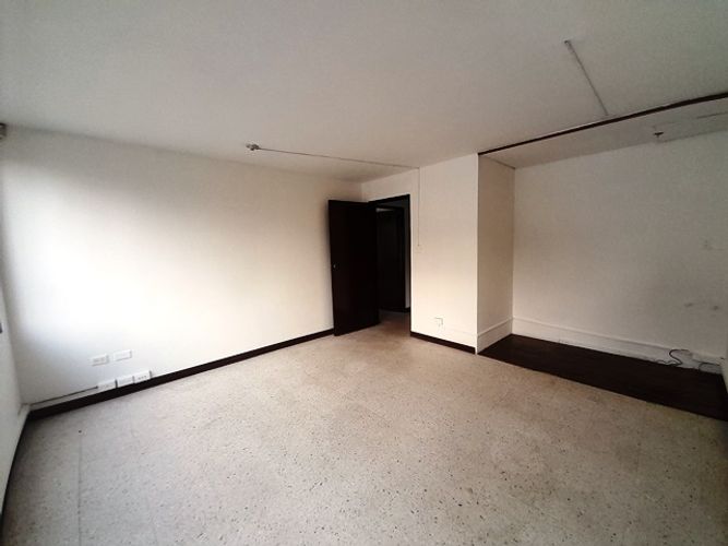Oficina en arriendo en Santa Monica, Cali, 130 m² · foto 3 de 24