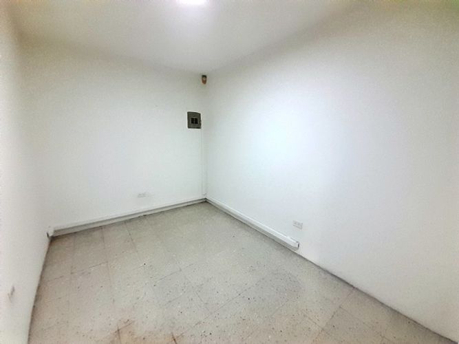 Oficina en arriendo en Santa Monica, Cali, 130 m² · foto 5 de 24