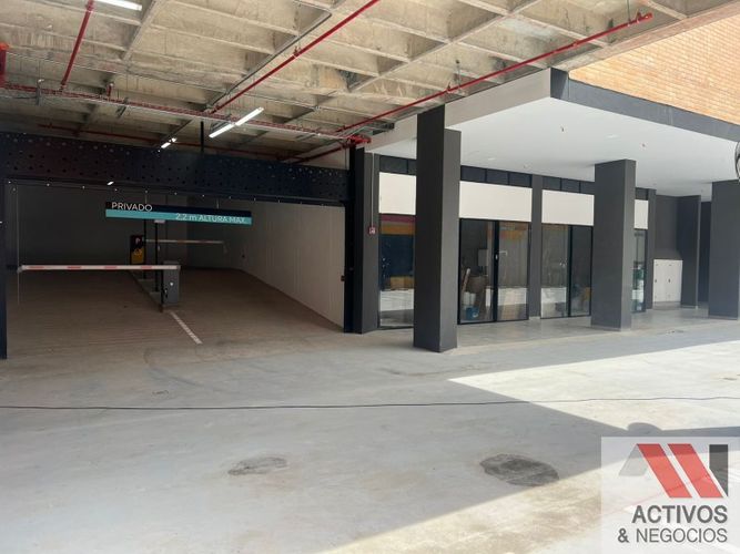 Local en arriendo en Los Colores, Medellín, 42 m² · foto 6 de 13