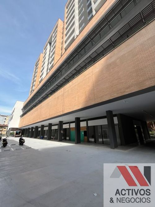 Local en arriendo en Los Colores, Medellín, 42 m² · foto 11 de 13