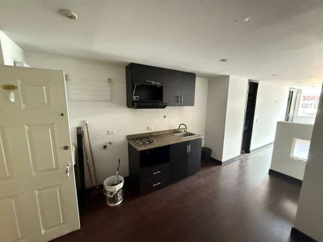Apartaestudio en venta en Chapinero Sur Occidental, Bogotá, 27 m² · foto 15 de 18