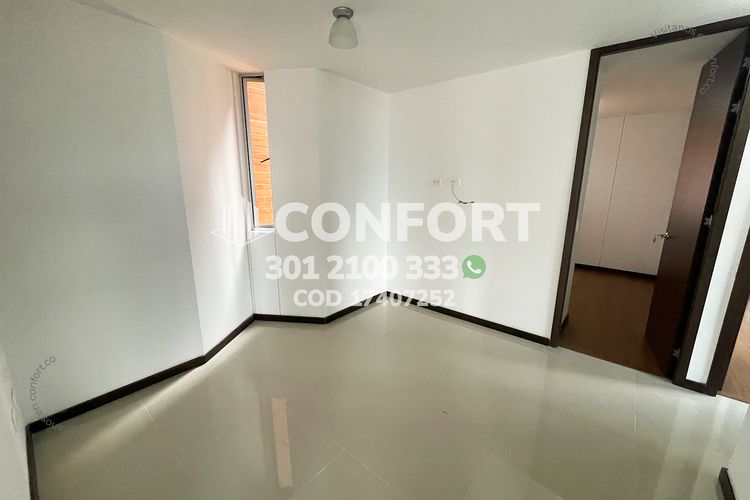 Apartamento de 3 alcobas en arriendo en Loma Del Esmeraldal, Envigado, 110 m² · foto 11 de 24