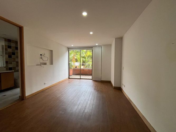 Apartamento de 2 alcobas en arriendo en El Poblado, Medellín, 123 m² · foto 11 de 20