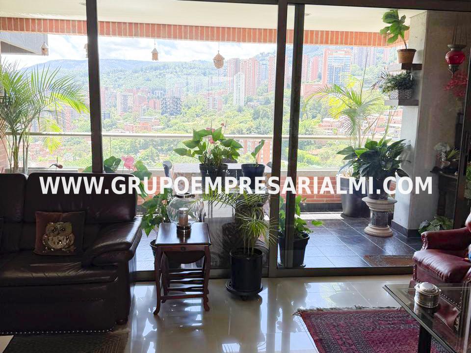 Apartment for sale in El Poblado, Medellín