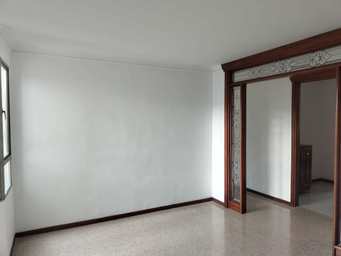 Apartamento de 4 alcobas en arriendo en El Poblado, Medellín, 130 m² · foto 8 de 15