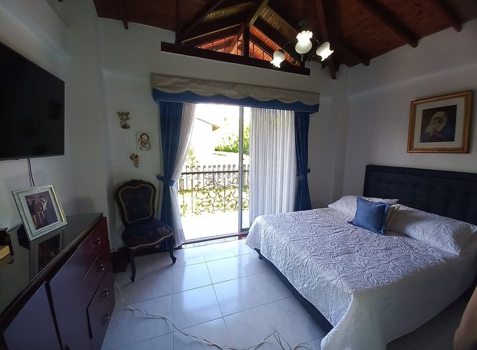 Casa de 6 alcobas en venta en Vía El Caimo, Armenia, 450 m² · foto 12 de 16