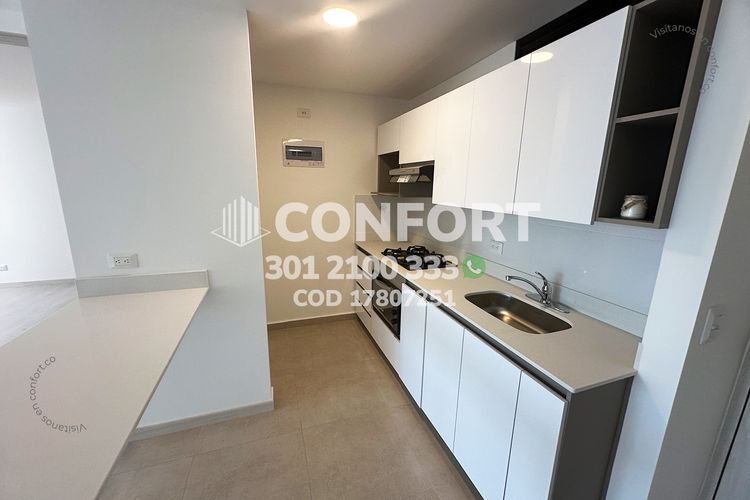 Apartamento de 2 alcobas en arriendo en Castropol, Medellín, 70 m² · foto 5 de 24