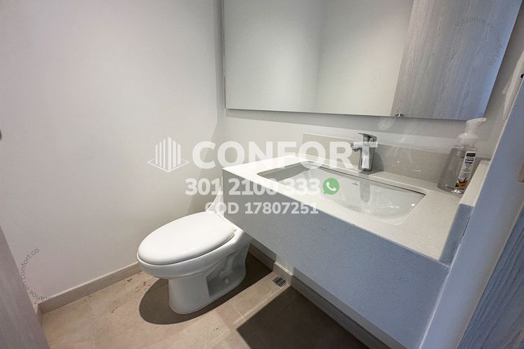Apartamento de 2 alcobas en arriendo en Castropol, Medellín, 70 m² · foto 7 de 24