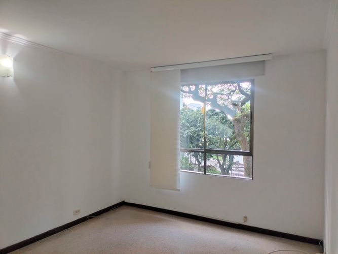 Apartamento de 3 alcobas en arriendo en El Poblado, Medellín, 110 m² · foto 13 de 15