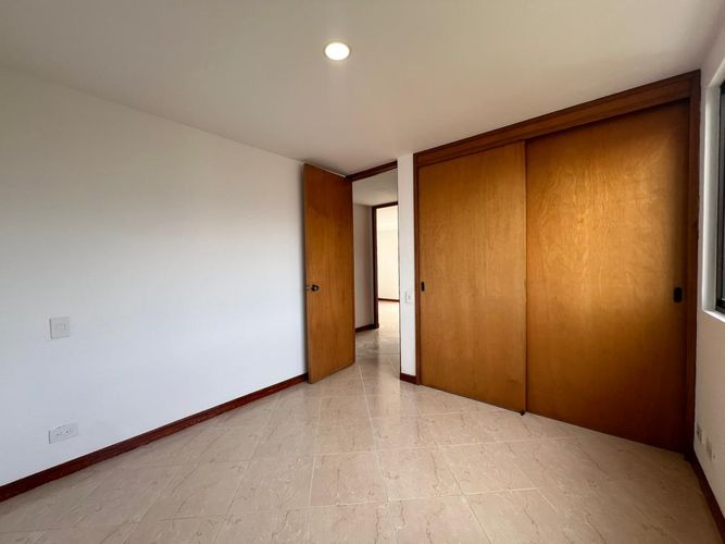Apartamento de 3 alcobas en venta en El Diamante No. 2, Medellín, 114 m² · foto 9 de 19