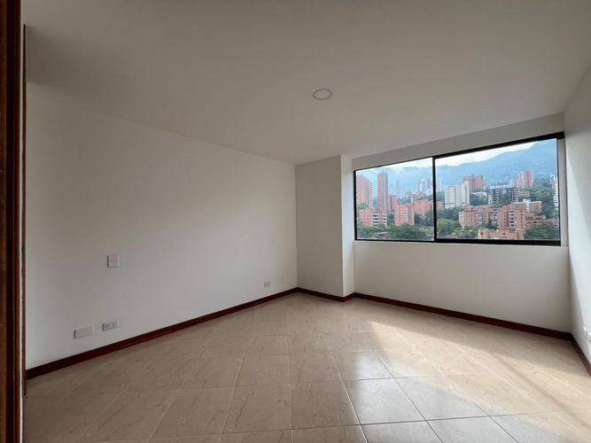 Apartamento de 3 alcobas en venta en El Diamante No. 2, Medellín, 114 m² · foto 14 de 19