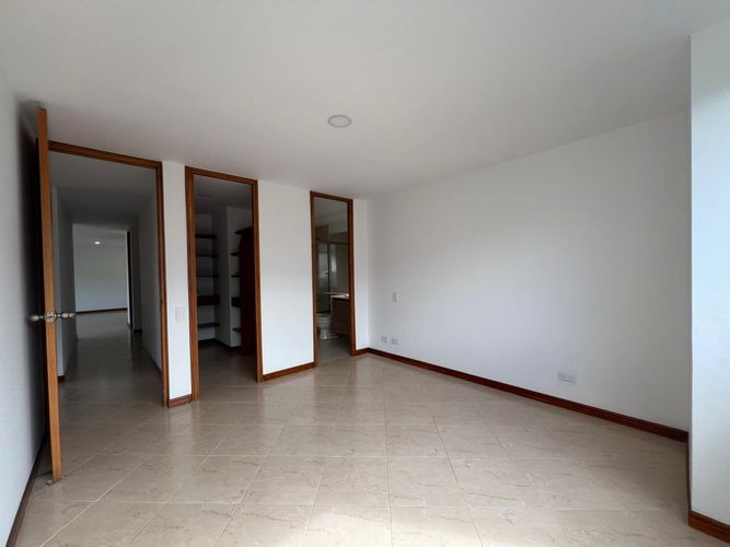 Apartamento de 3 alcobas en venta en El Diamante No. 2, Medellín, 114 m² · foto 16 de 19