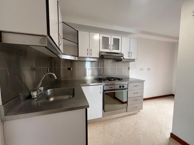 Apartamento de 3 alcobas en venta en El Diamante No. 2, Medellín, 114 m² · foto 6 de 19