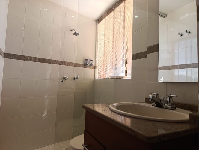 Apartamento de 2 alcobas en arriendo en El Poblado, Medellín, 87 m² · foto 14 de 14
