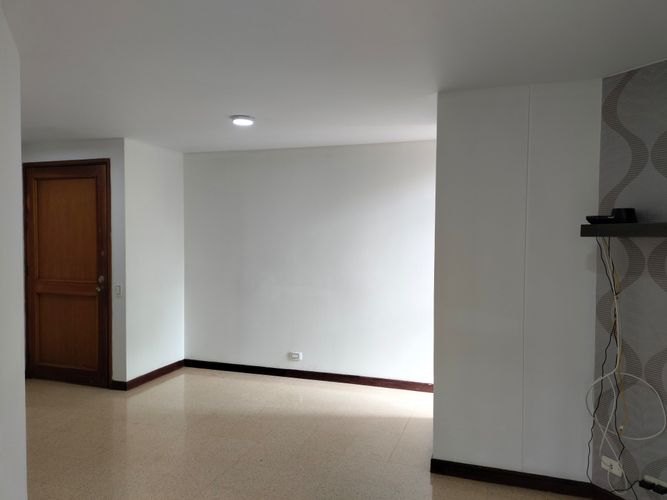 Apartamento de 2 alcobas en arriendo en El Poblado, Medellín, 80 m² · foto 7 de 16